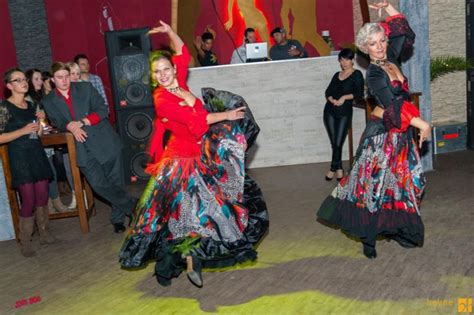 Flamenco Fever: Der unglaubliche Triumph von Fuego en la Noche!