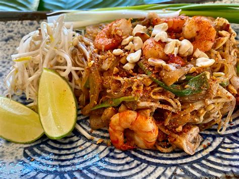  V Violets Thai Food Fiesta: Ein kulinarisches Abenteuer mit Vanda